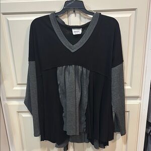 Andree Black and Gray Asymmetrical 3/4 Sleeve Blouse